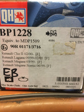 Load image into Gallery viewer, Renault Clio 11/Megane/Scenic Laguna Brake Pads Quinton Hazell BP1228